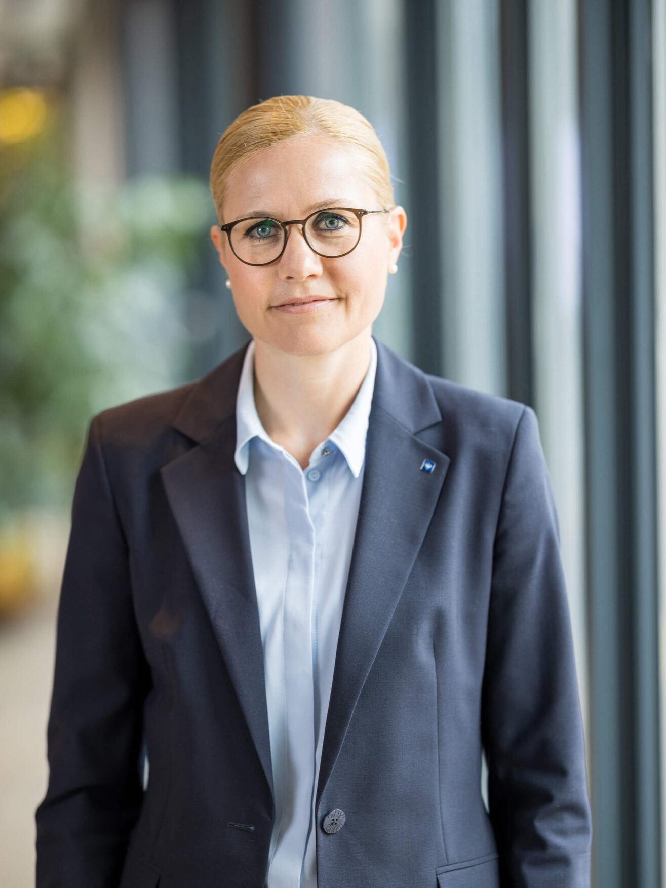 Portrait von Mag. Susanne Endl , Mitglied des Vorstandes in der Hypo Tirol Bank, Standort Vorstand