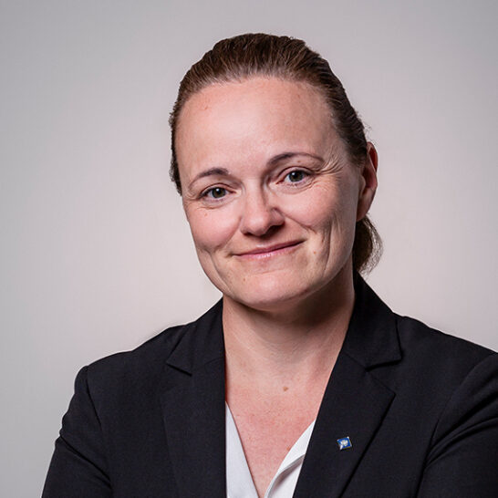 Portrait von  Annemarie Broger , Co-Betreuerin GroßKunden in der Hypo Tirol Bank, Standort Großkunden Unterland