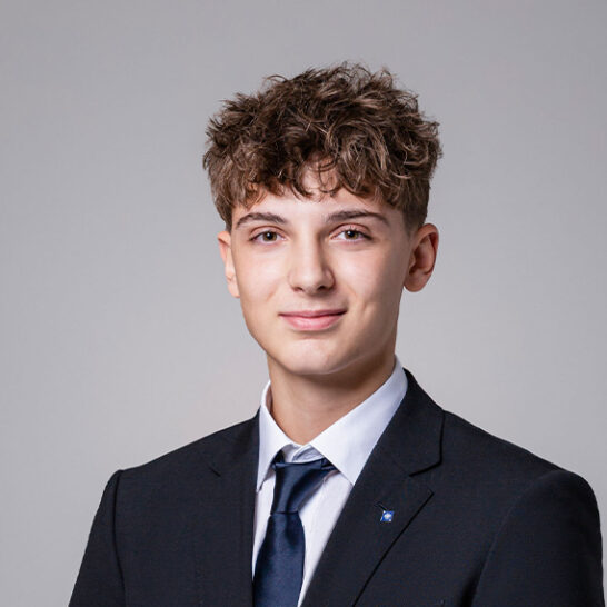 Portrait von  Romeo Gasser , Lehrling in der Hypo Tirol Bank, Standort Lehrlinge