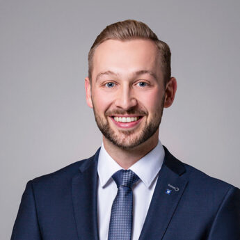 Portrait von  Lukas Huber , Betreuer Privatkunden in der Hypo Tirol Bank, Standort GS Zentrale