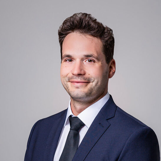 Portrait von  Benjamin Konrad , Trainee in der Hypo Tirol Bank, Standort WohnRaum