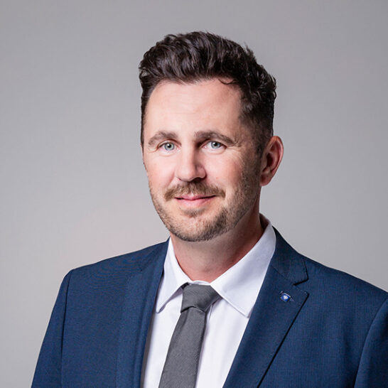 Portrait von Ing. Mag. Stefan Lindenberger , Co-Betreuung Großkunden in der Hypo Tirol Bank, Standort Großkunden Innsbruck