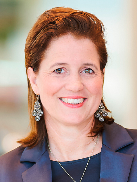 Portrait von Mag. Barbara Weiß MBA, Leitung Personal in der Hypo Tirol Bank, Standort Personal