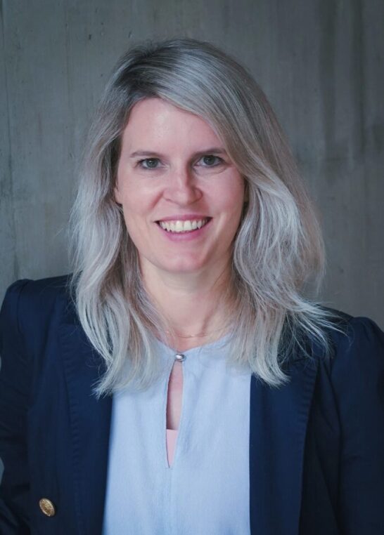 Portrait von Mag. Claudia Panzl MSc., REF Campaign & Content Manager in der Hypo Tirol Bank, Standort Vertriebsmanagement & Marketing