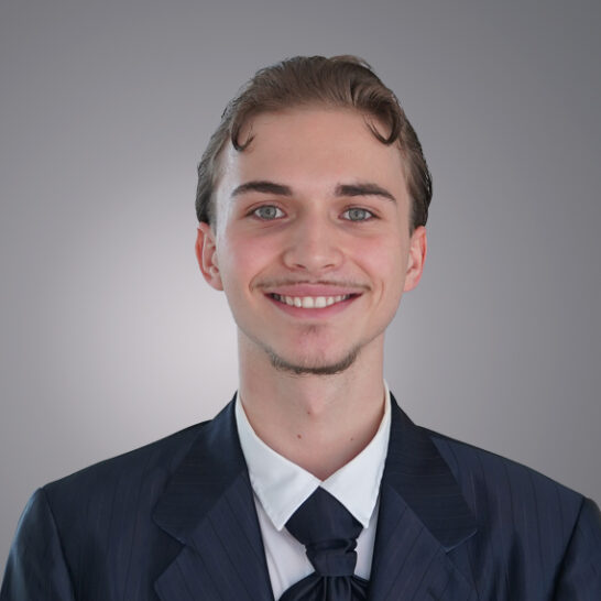 Portrait von  Tobias Kaiser , Lehrling in der Hypo Tirol Bank, Standort Lehrlinge