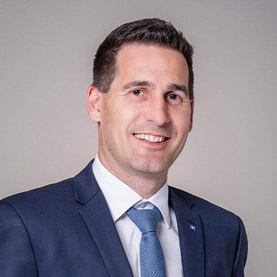 Portrait von  Thomas Erber MA, Diplom. Kommerzkundenbetreuer, Leitung Großkunden Unterland in der Hypo Tirol Bank, Standort Großkunden Unterland