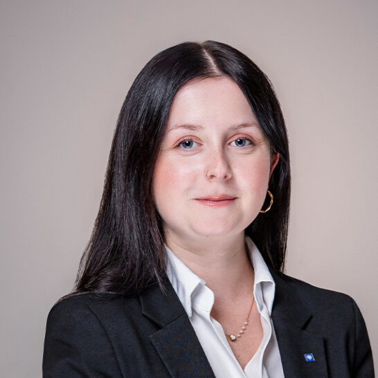 Portrait von  Laura Steinlechner , Expertin WohnRaum in der Hypo Tirol Bank, Standort WohnRaum