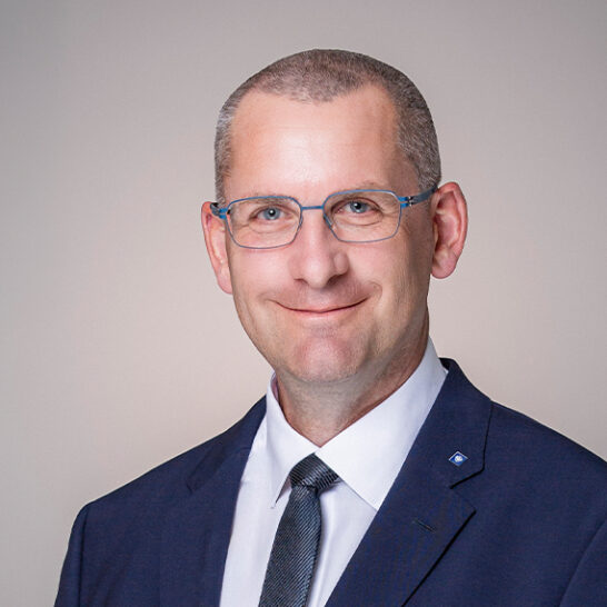 Portrait von Mag. Stefan Walde CEFA®, AL Asset Management in der Hypo Tirol Bank, Standort Asset Management